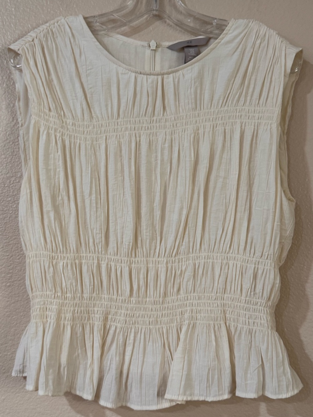 H&M Smocked Peplum Sleeveless Blouse Cream Off White Lined Cotton Medium